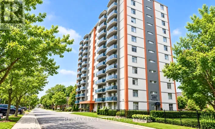 409 - 2255 WESTON ROAD, Toronto
