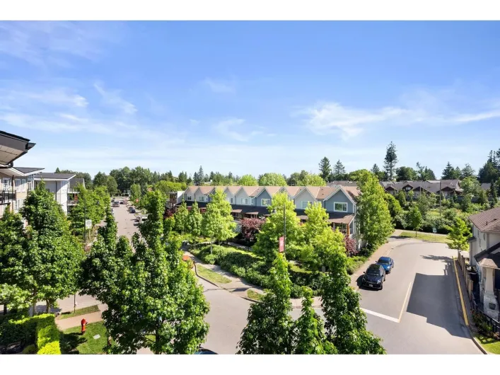 409 23215 BILLY BROWN ROAD, Langley