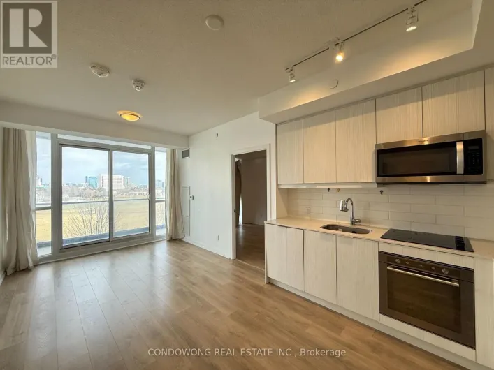 409 - 32 FOREST MANOR ROAD, Toronto