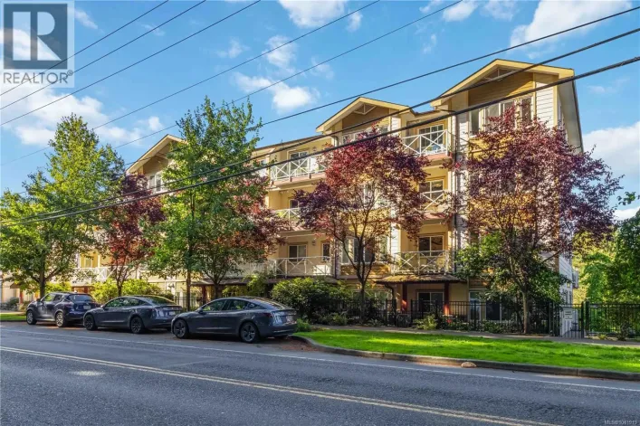 409 360 Goldstream Ave, Colwood
