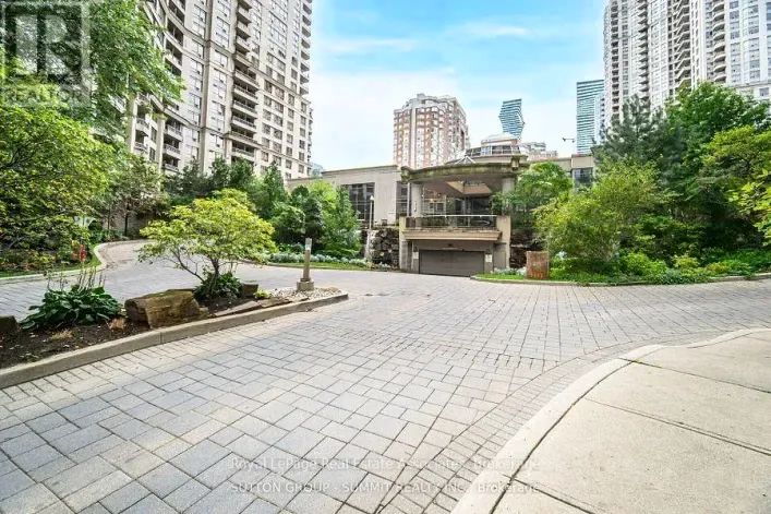 409 - 3880 DUKE OF YORK BOULEVARD, Mississauga
