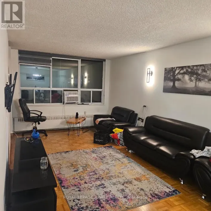 409 - 390 DIXON ROAD, Toronto