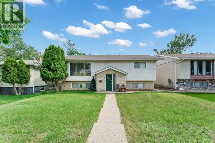 409 4 Street NW, Medicine Hat