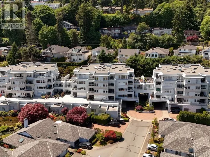 409 5110 Cordova Bay Rd, Saanich