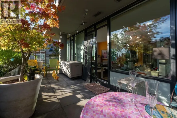 409 9009 CORNERSTONE MEWS, Burnaby