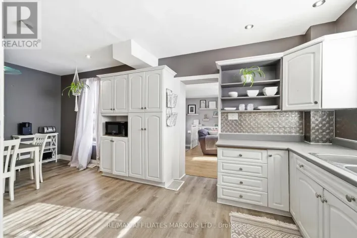 409 MARLBOROUGH STREET N, Cornwall