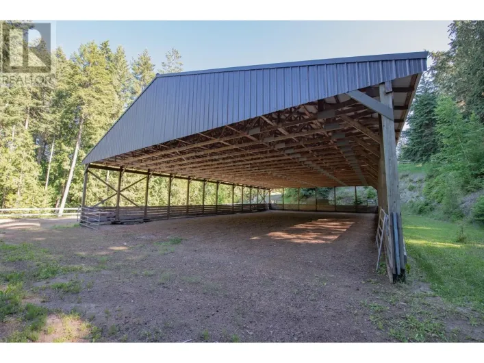 4091 10 Avenue SE, Salmon Arm