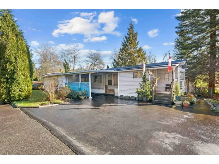 41 10221 WILSON STREET, Mission