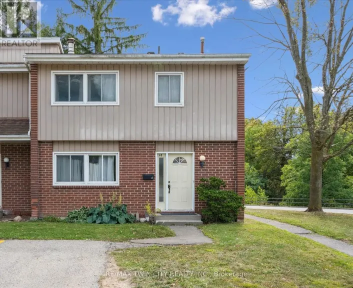 41 - 121 UNIVERSITY AVENUE E, Waterloo