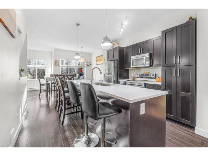 41 13864 HYLAND ROAD, Surrey