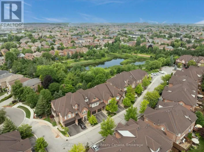 41 - 300 RAVINEVIEW WAY, Oakville