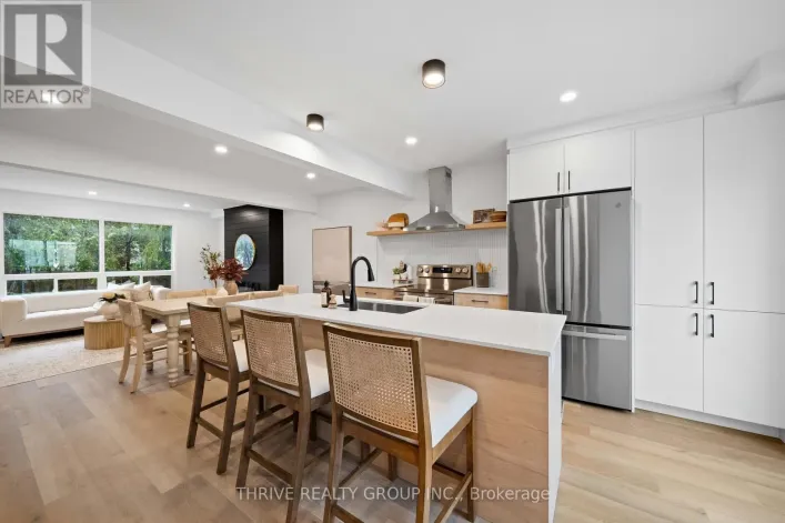 41 - 355 SANDRINGHAM CRESCENT, London South