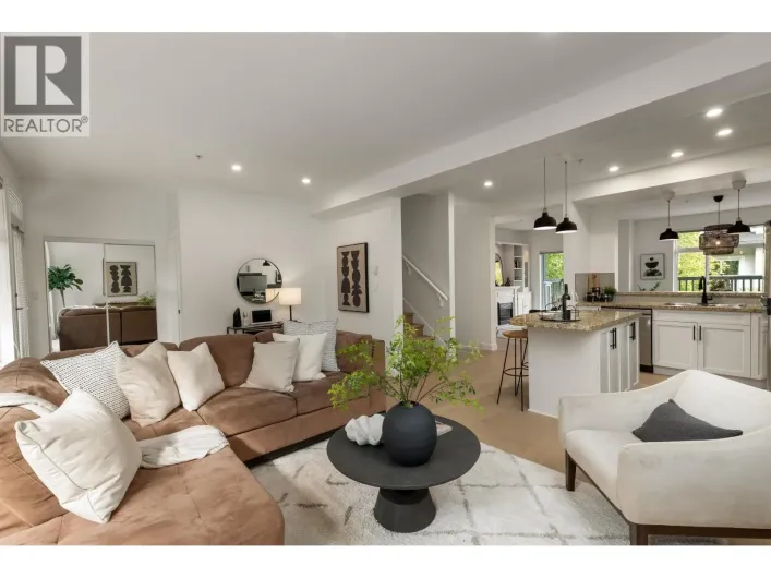 41 40632 GOVERNMENT ROAD, Squamish