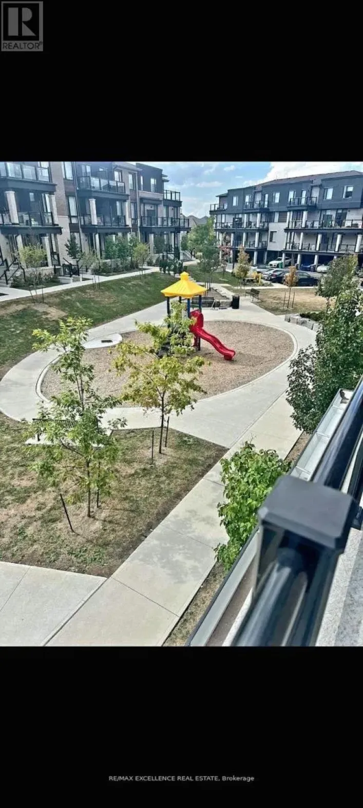 41 - 45 KNOTSBERRY CIRCLE, Brampton