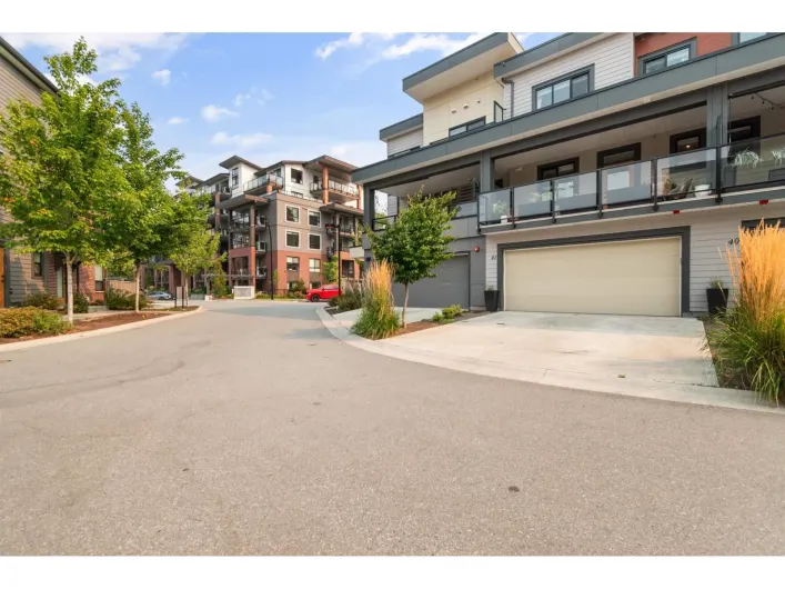41 45500 CAMPUS DRIVE|Garrison Crossing, Chilliwack