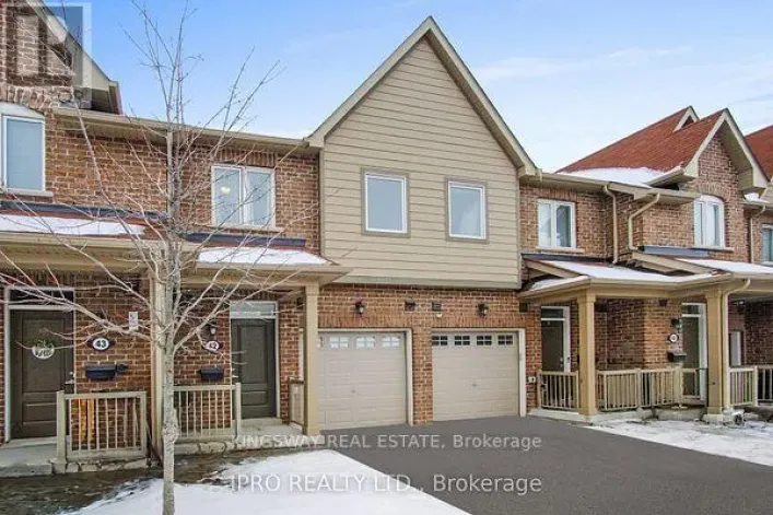 Row / Townhouse for sale: 41 - 50 EDINBURGH DRIVE, Brampton