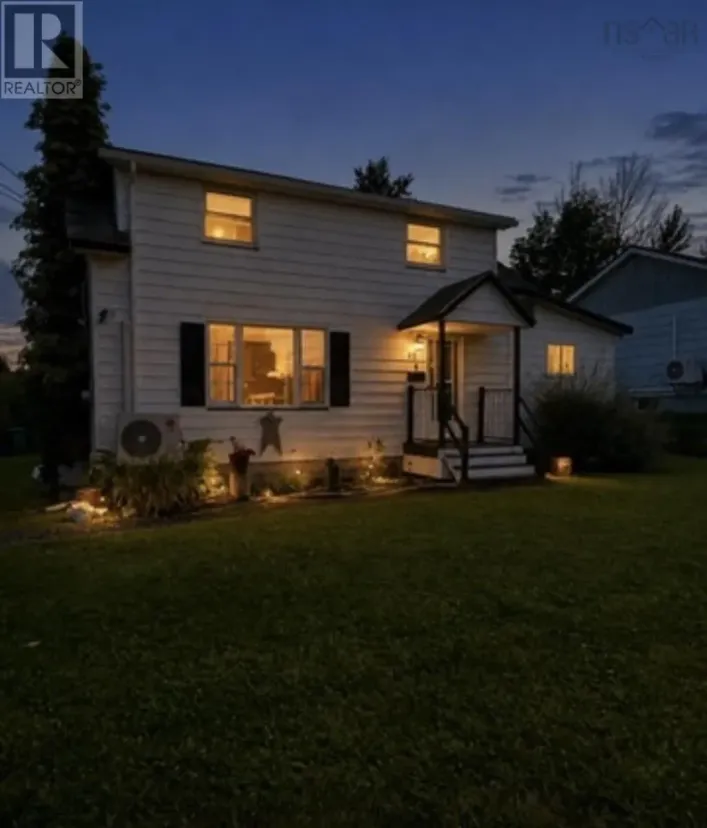 41 Claremont Avenue, Stellarton