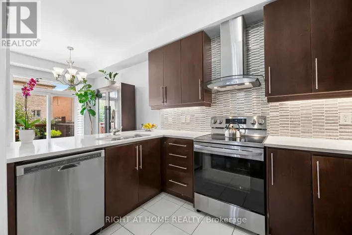41 COASTLINE DRIVE, Brampton