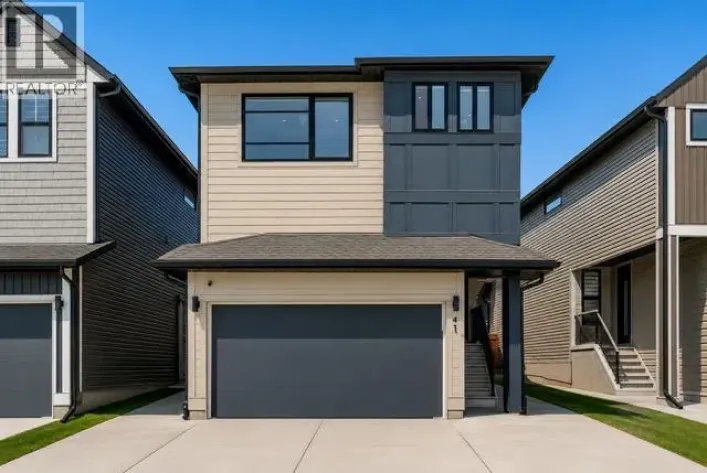 41 Copperhead Road SE, Calgary