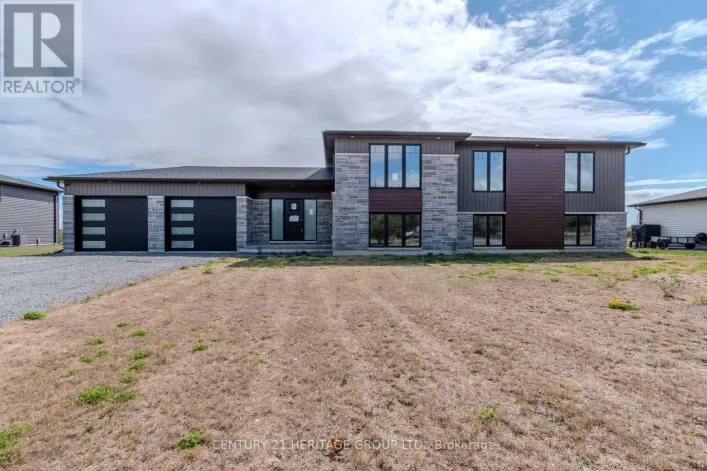 41 COUNTY 29 ROAD, Prince Edward County