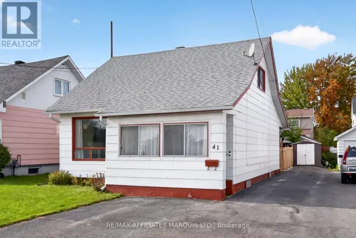 41 ELEVENTH STREET E, Cornwall