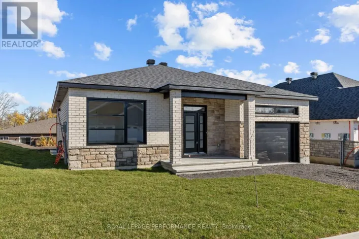 41 FORRESTER WAY, South Stormont