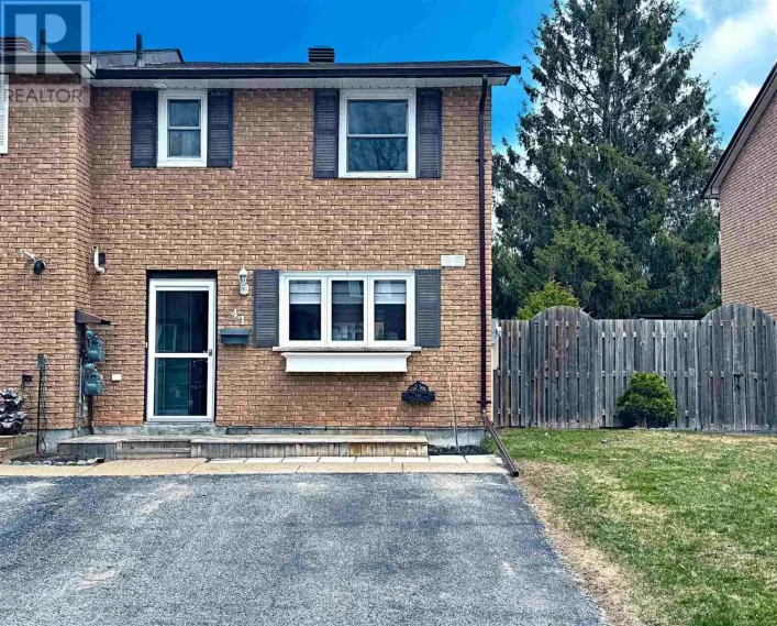 41 Frame CRES, Elliot Lake