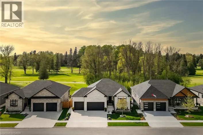 41 GILMER Crescent, Listowel