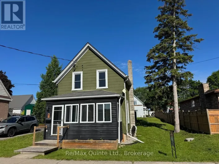 41 HILL STREET, Prince Edward County