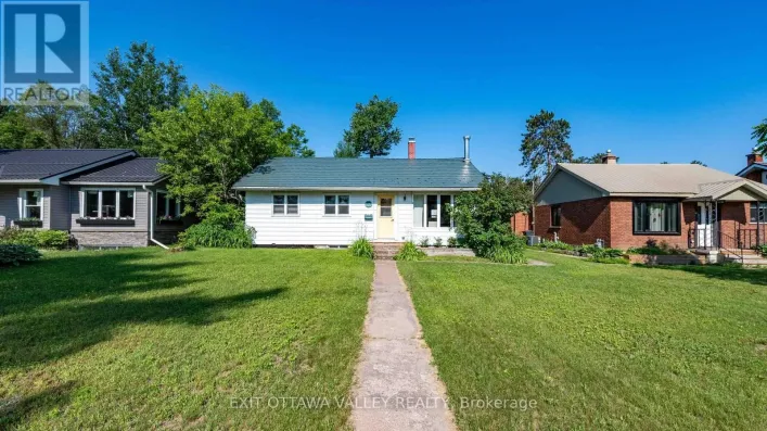 41 HURON STREET, Deep River