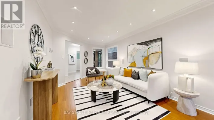 41 JONATHAN GATE, Vaughan
