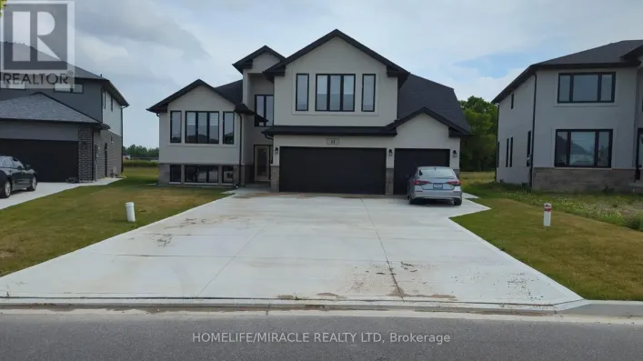 41 KINGSBRIDGE DRIVE, Amherstburg