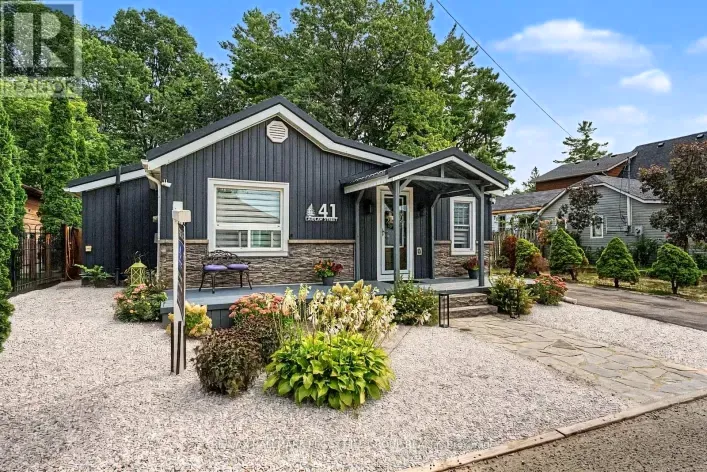 41 LAIDLAW STREET, Wasaga Beach