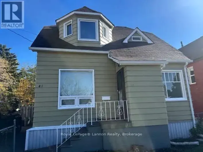 41 MACHAR AVENUE, Thunder Bay