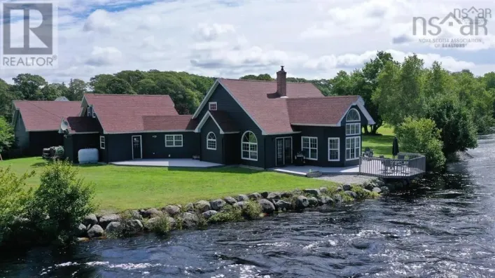 41 Post Office Road, Clyde River