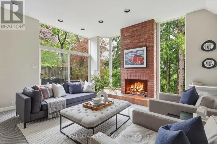 41 RIDGE DRIVE, Toronto
