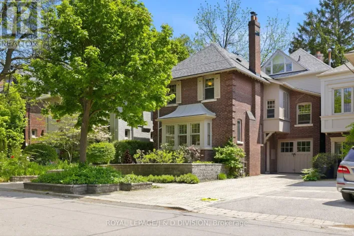 41 RIDGE DRIVE, Toronto