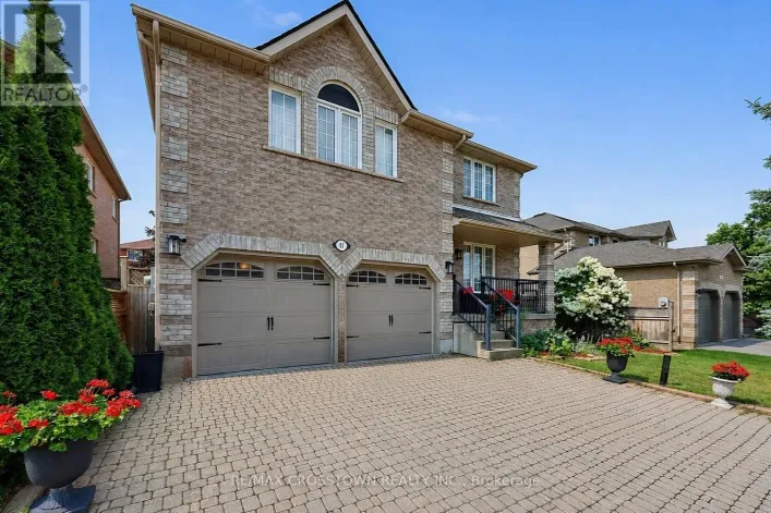 41 RUSSELL HILL DRIVE, Barrie