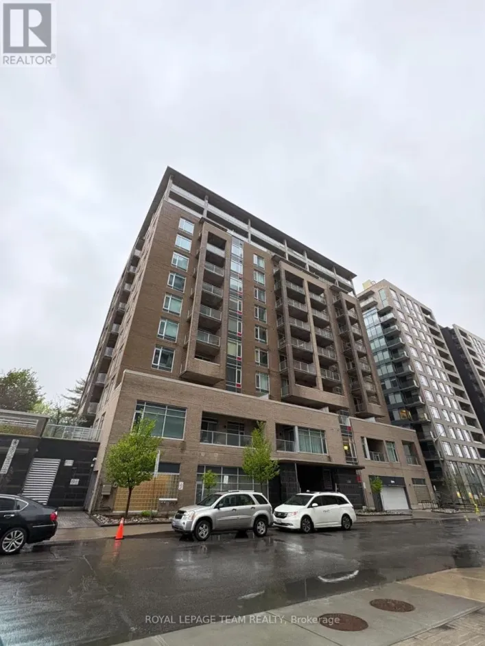 410 - 100 CHAMPAGNE AVENUE S, Ottawa