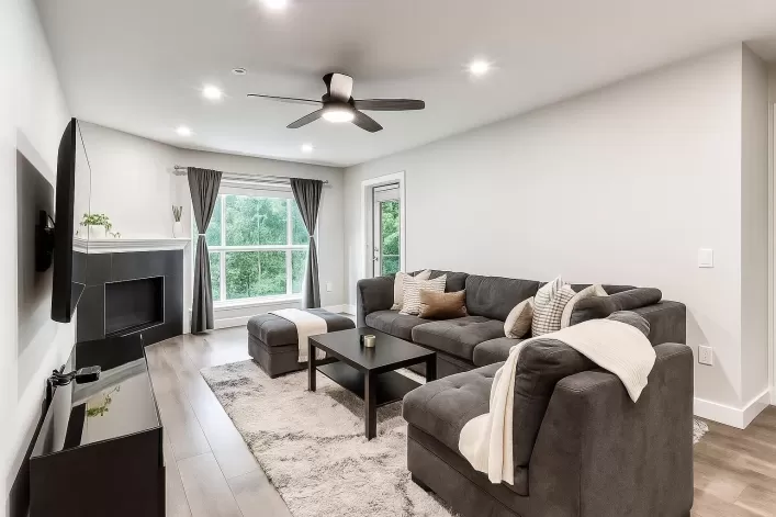 410 15895 84 AVENUE, Surrey