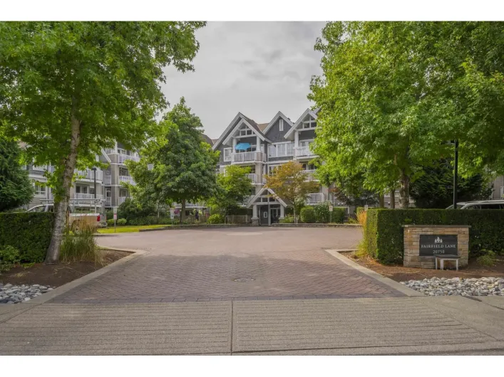 410 20750 DUNCAN WAY, Langley