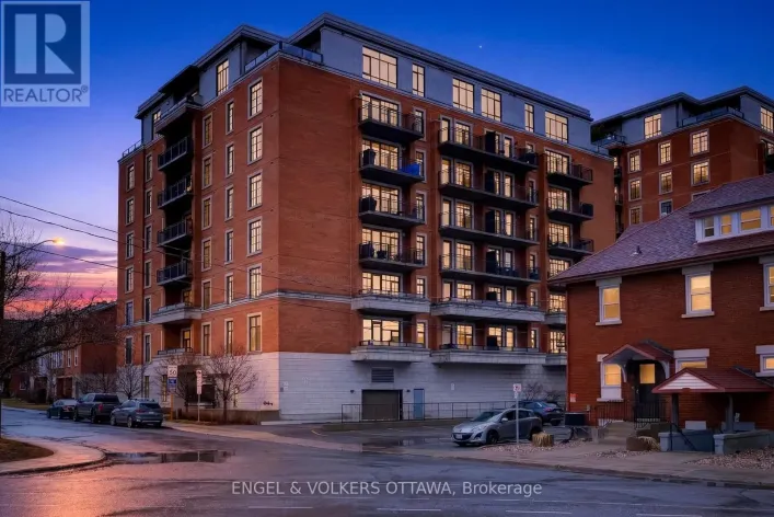 410 - 327 BREEZEHILL AVENUE S, Ottawa