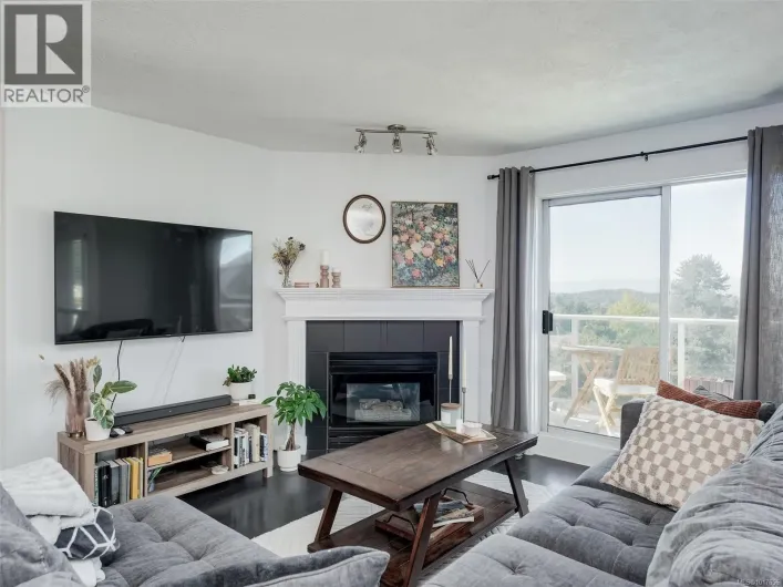 410 490 Marsett Pl, Saanich