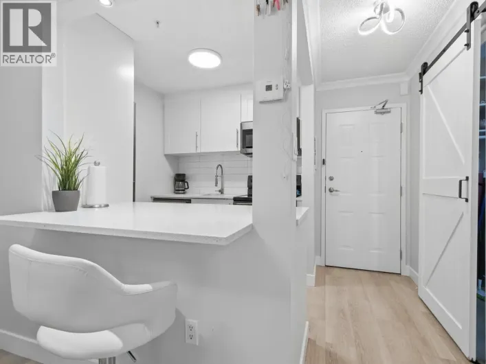 410 715 ROYAL AVENUE, New Westminster