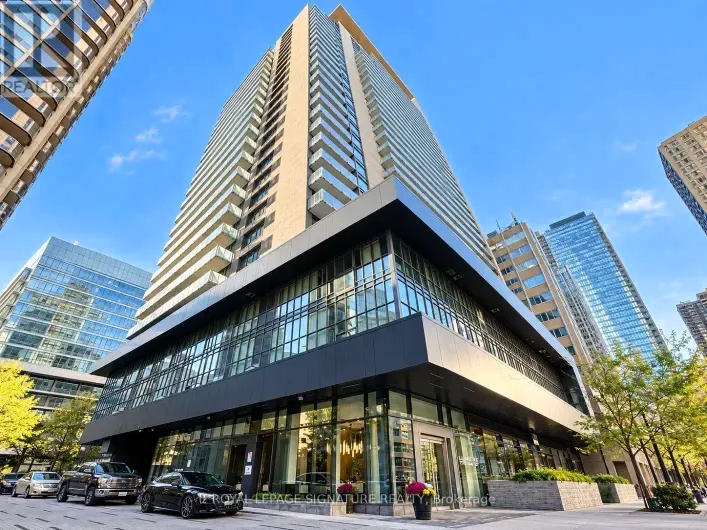 410 - 770 BAY STREET, Toronto
