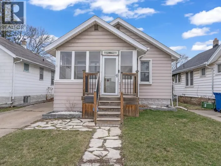 410 FOCH AVENUE, Windsor