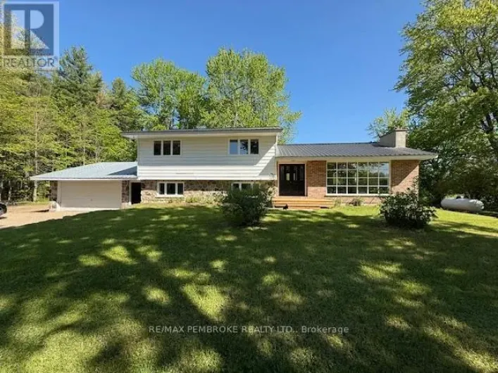 410 GREEN LAKE ROAD, North Algona Wilberforce