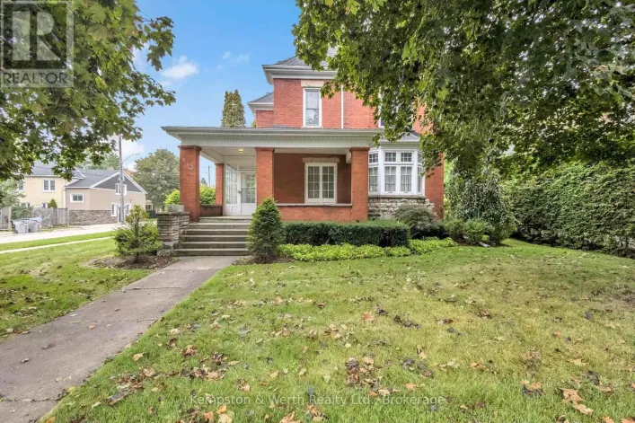 410 MAIN STREET W, North Perth