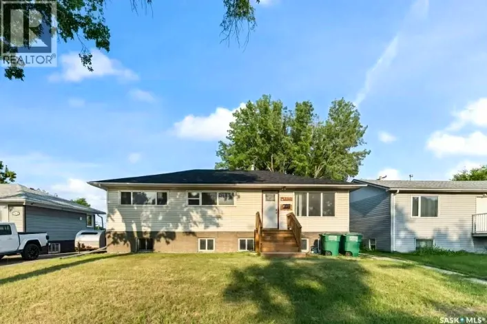 House for sale: 410 P AVENUE N, Saskatoon