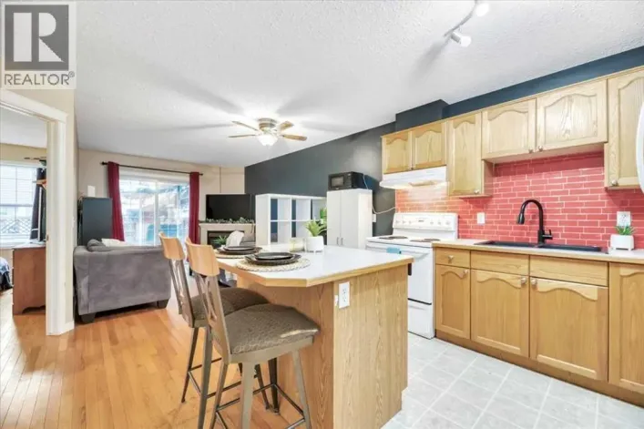 411, 103 STRATHAVEN Drive, Strathmore